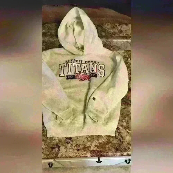 Detroit Mercy Titans boys hooded sweatshirt size 7/8.nwt - Picture 5 of 11